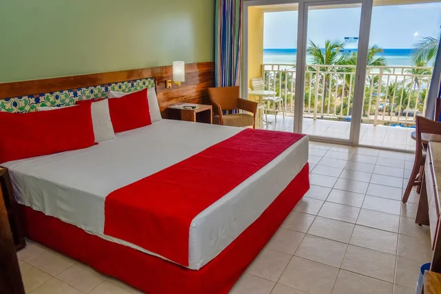 غرفة فاخرة بسريرين مزدوجين بإطلالة على البحر، Gran Hotel Stella Maris Urban Resort and Conventions 1/6