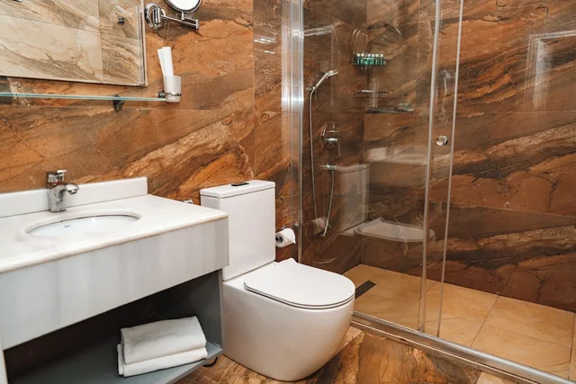 Superior Room Twin with Window، Promenade Hotel 8/8