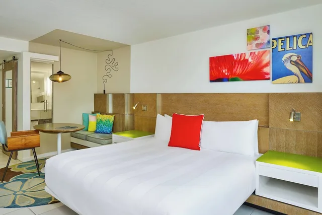 Room, King Bed, Ocean Front, Balcony، Royal Palm South Beach Miami, a Tribute Portfolio Resort 4/8