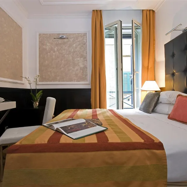 غرفة بسرير مزدوج أو سريرين منفصلين، Duca D Alba Hotel 4/10