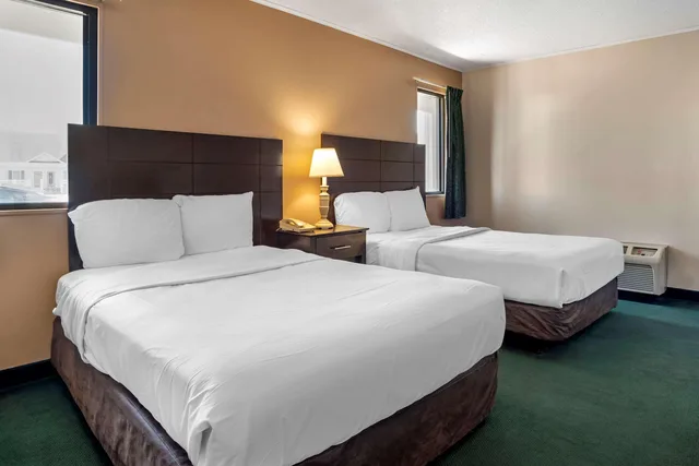 جناح بسريرين مزدوجين، Rodeway Inn & Suites Rehoboth Beach 2/4