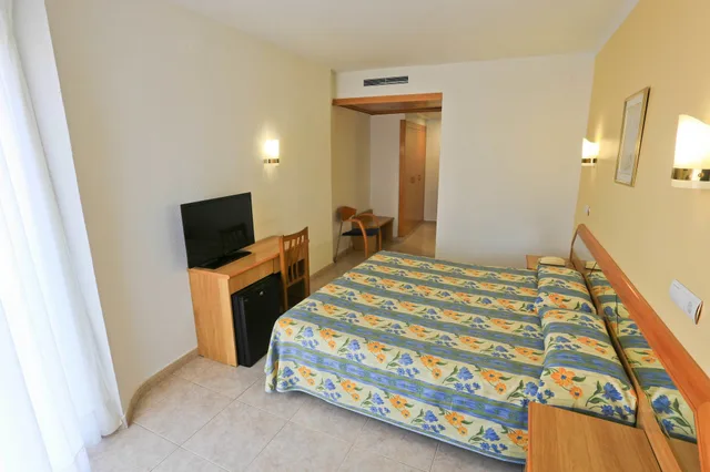 Standard, Twin Beds, Volga Hotel 4/5