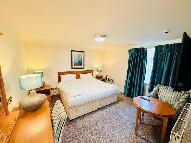 Classic, Double Bed, Wrexham Llyndir Hotel By Belvilla 9/10