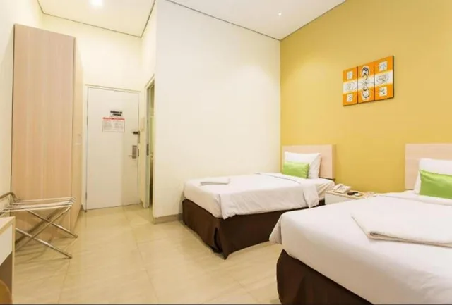 Superior, Twin Beds, Best Inn Hotel 6/7