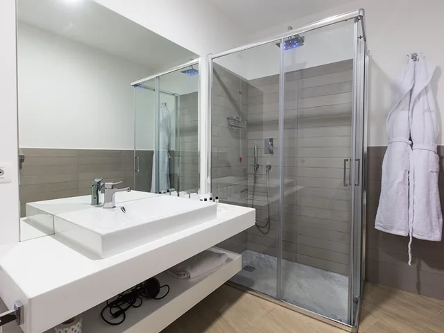 غرفة ديلوكس بسريرين منفصلين، Infinity Resort Tropea 4/6