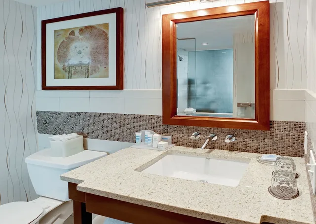 غرفة سوبيريور بسرير كوين، Wyndham Garden Chinatown Hotel 5/5