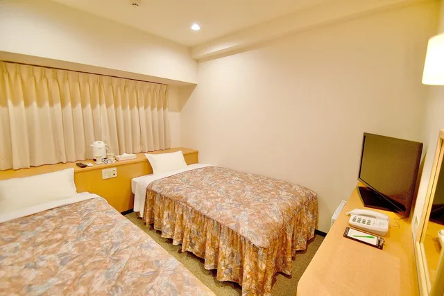 غرفة بسرير فردي مع أريكة، Kyoto Universal Hotel Karasuma 1/2