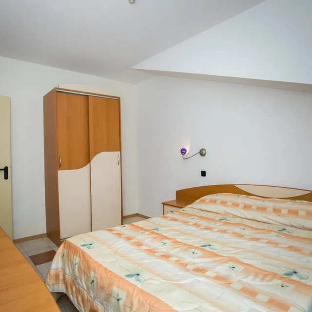 شقة بإطلالة على البحر بغرفتي نوم، Royal Bay 5/10