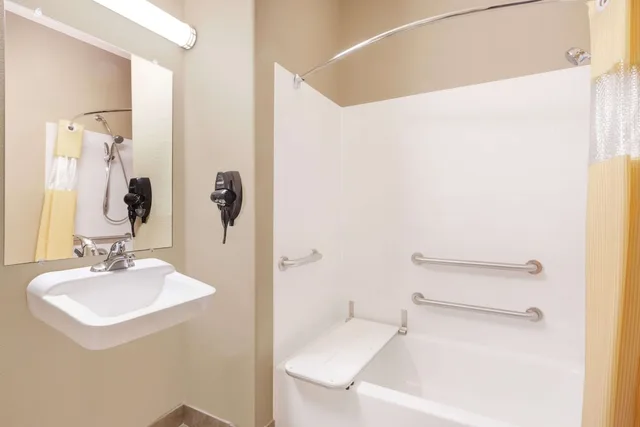 غرفة بسرير كوين لذوي الإعاقة، Days Inn And Suites Marquez 3/4