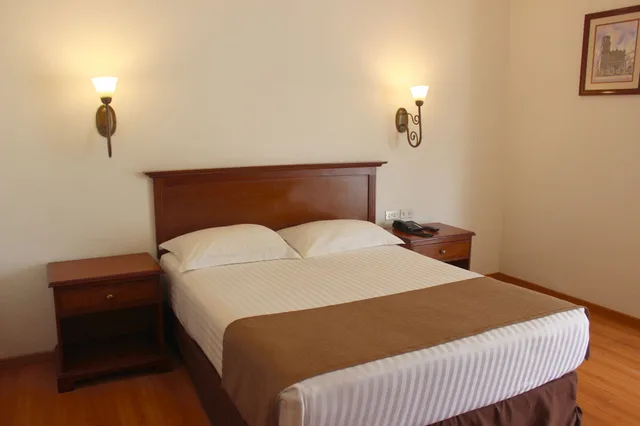 غرفة قياسية بسرير كوين، Hotel De Mendoza 2/4