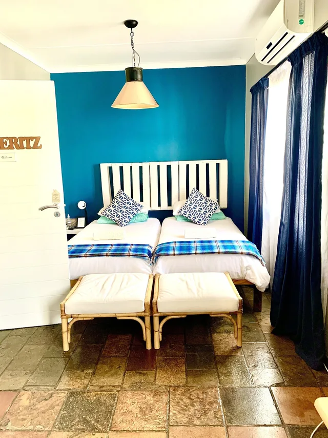 غرفة بسرير مزدوج أو سريرين منفصلين بحمام خاص، Kate's Nest Guesthouse 1/9