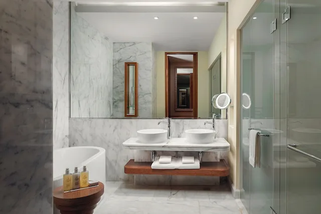 جناح بسرير كينج بإطلالة على البحر بغرفة نوم واحدة، Jw Marriott Absheron Baku 10/10