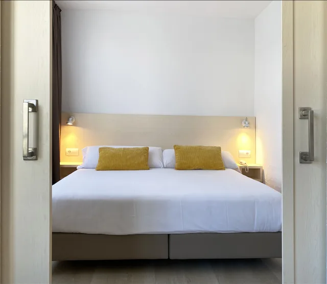 شقة سوبيريور بإطلالة على المسبح مع أريكة، Apartamentos Atenea Park 9/10