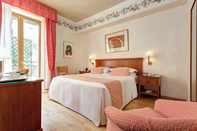 Standard, King Bed, Hotel Firenze (ex Best Western) 5/7