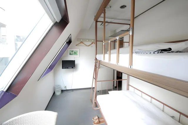 غرفة بسريرين مزدوجين، Sakura Hotel Jimbocho 2/2