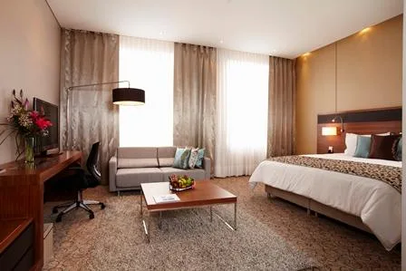 غرفة سوبيريور بسرير مزدوج، DoubleTree by Hilton Hotel Bogota Parque 93 1/6