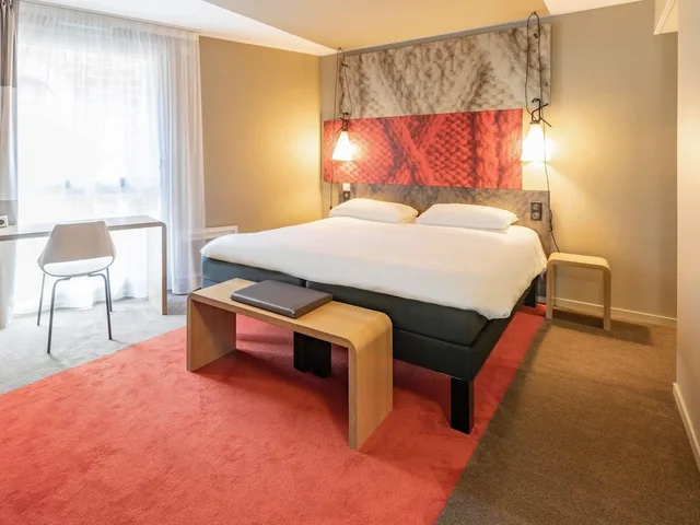 غرفة قياسية بسرير مزدوج وسرير فردي، IBIS SAINT MALO PLAGE 6/10