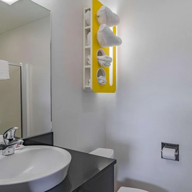 غرفة بسرير كينج لغير المدخنين، Motel6 Riverton, WY 10/10