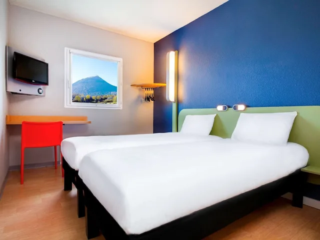 غرفة بسرير مزدوج، Ibis Budget Clermont Ferrand Nord Riom 2/2