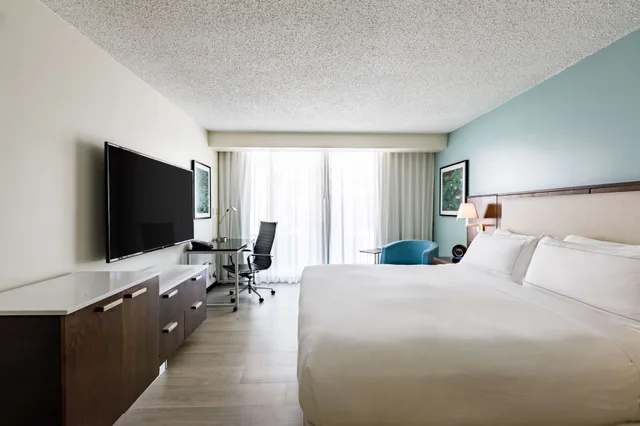 غرفة ديلوكس بسرير كينج بشرفة، Doubletree By Hilton Hotel San Juan 1/10