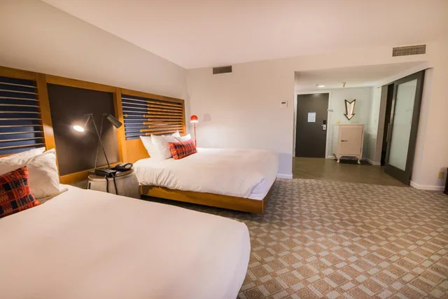 غرفة بسريرين كوين، Chaminade Resort and Spa 1/4