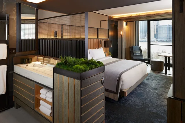 Statue of Liberty, King Bed، 1 Hotel Brooklyn Bridge 2/3