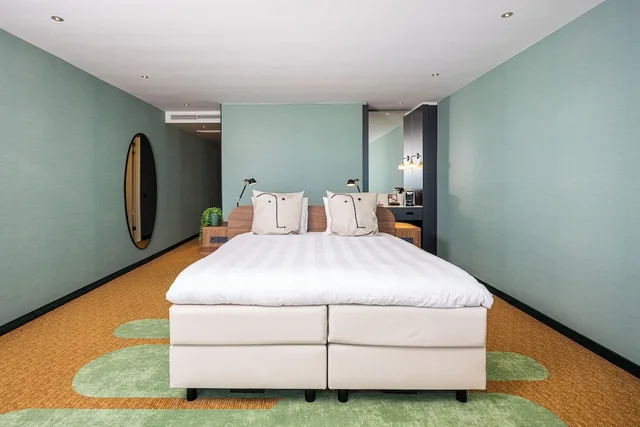 غرفة ديلوكس ثلاثية بسرير كينج وسرير فردي، Van der Valk Hotel A4 Schiphol 1/4