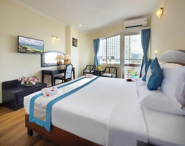 غرفة ديلوكس بسرير كينج بإطلالة على البحر، Nha Trang Lodge 5/10