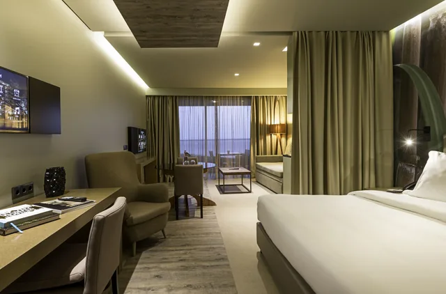 Ocean, Suite, King Bed, Sofa، Saccharum Resort by Savoy Signature 1/3