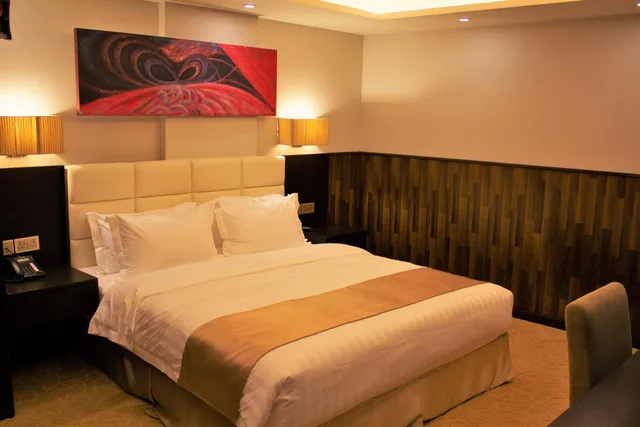 Crown, Suite, Double Bed، The Secure Inn Hotel Muscat 4/4