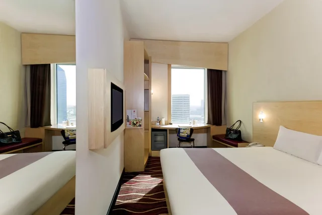 Standard, Queen Bed, ibis Kuwait Salmiya 1/10