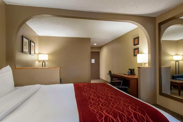 جناح، Comfort Inn Santa Fe South 1/7