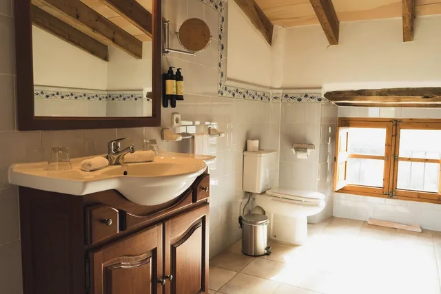 غرفة ديلوكس بسرير مزدوج بشرفة، Finca Hotel Can Estades 6/6