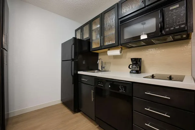 جناح بسرير كوين بغرفة نوم واحدة لذوي الإعاقة، Sonesta Simply Suites Huntsville Research Park 4/4