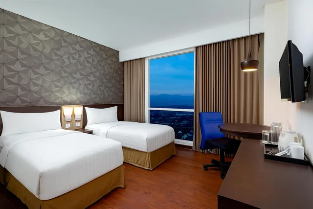 غرفة ديلوكس بسرير كينج، Aston Jember Hotel and Conference Center 4/6