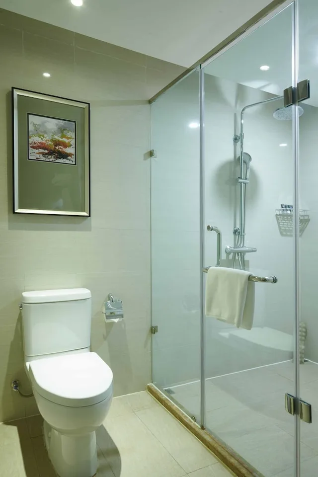 غرفة سوبيريور بسرير كينج بإطلالة على الحديقة، Novotel Guiyang Panjiang 7/9