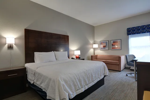 Study, King Bed, Sofa, Hampton Inn Greenwood, SC 2/5