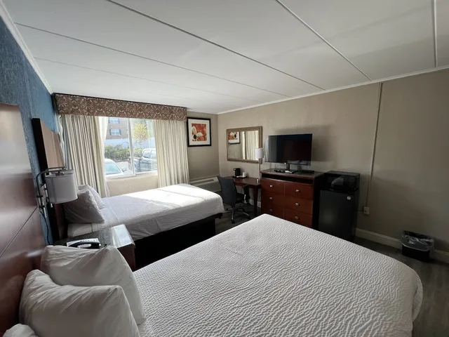 Room, 2 Double Beds, Travelodge by Wyndham Aberdeen 1/7