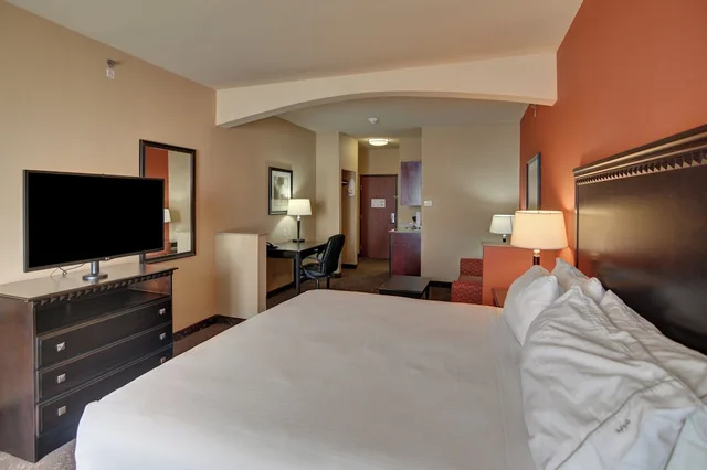 جناح بسرير كوين لذوي الإعاقة، Holiday Inn Express Hotel And Suites Altus 3/6