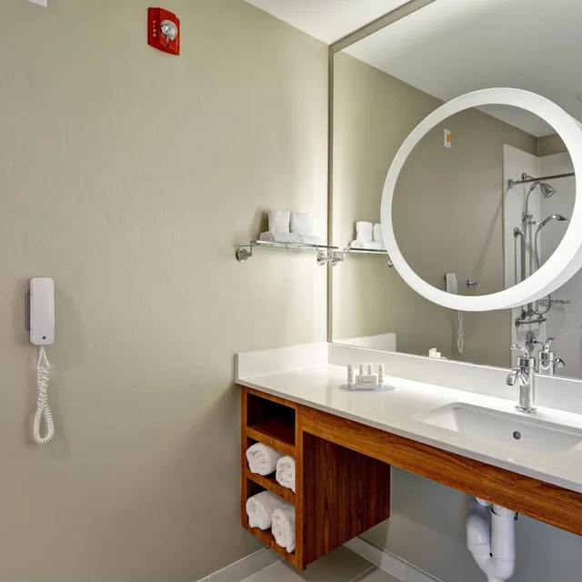 استوديو بسرير كوين مع أريكة، Springhill Suites Cincinnati Airport South 1/2
