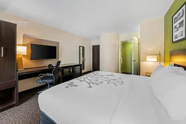 غرفة ديلوكس بسرير كوين، Sleep Inn Naperville - Chicago 7/10