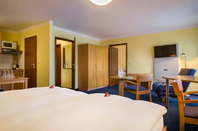 Maisonette, Studio, Private Bathroom, Sofa, Balcony, Kitchenette، acora Karlsruhe Zentrum Living the City 7/8