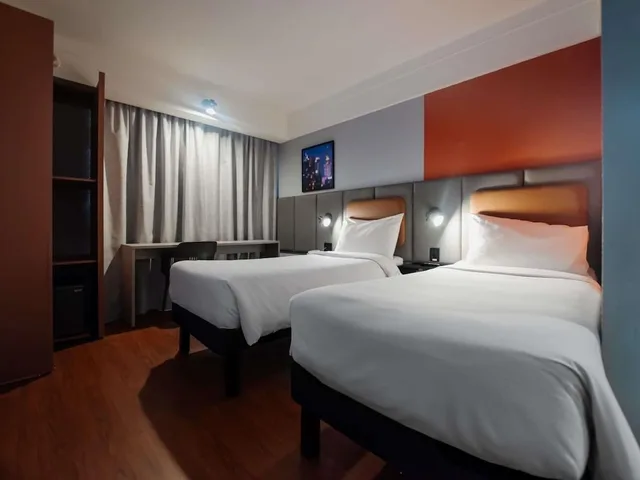 Standard, Twin Beds, Ibis Guarulhos 5/10