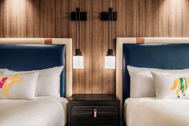 Romulus, Executive, 2 Queen Beds، Caesars Republic Lake Tahoe 4/6