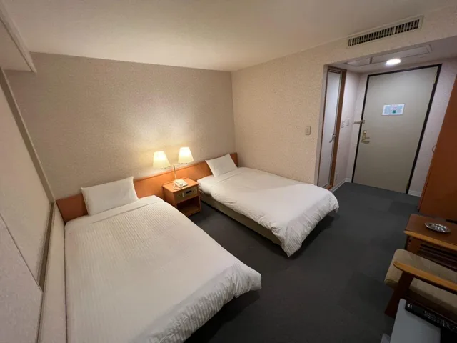 غرفة بسريرين منفصلين للمدخنين، Kitami Daiichi Hotel 1/1