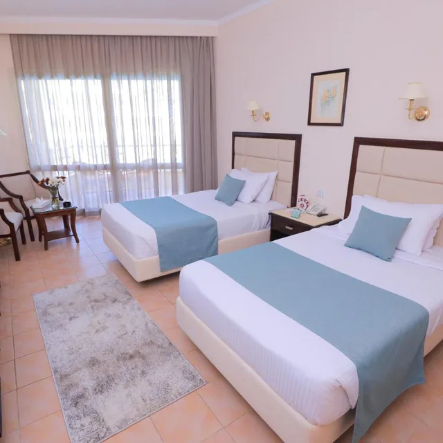 Room, Double or Twin Bed, Lateral Side Sea View، Sea Star Beau Rivage 3/6