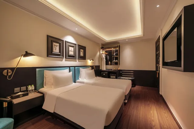 Superior, King Bed, No Window، Champton Hanoi Hotel 2/6