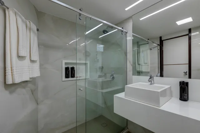 Room, Triple, Lateral Side Sea View، Monte Pascoal 8/8