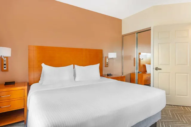 2 Bedrooms, Suite, King Bed, 2 King Beds, Sofa, Hilton Vacation Club Varsity Club Tucson 2/10