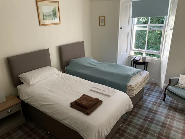 غرفة بسرير مزدوج أو سريرين منفصلين، Whitchester Christian Guest House 1/3